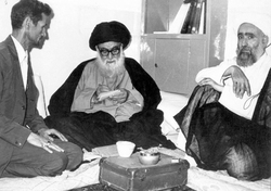 او در آغاز نهضت اسلامی شاه را تکفیر کرد