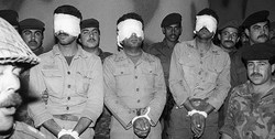 ۵ روز تشنگی ۱۰۰ اسیر به جرم پرتاب کفش! / وقتی اسرا اجازه ورود خبرنگاران را ندادند