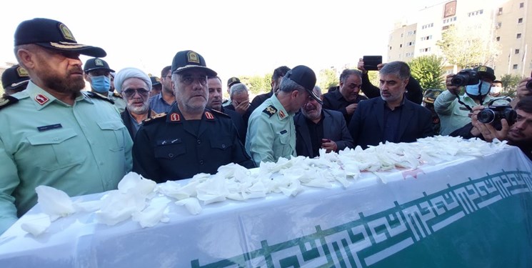 تشییع پیکر مامور پلیس تهران در ستاد فاتب تشییع پیکر مامور پلیس تهران در ستاد فاتب