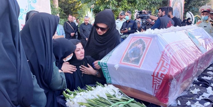 تشییع پیکر مامور پلیس تهران در ستاد فاتب تشییع پیکر مامور پلیس تهران در ستاد فاتب
