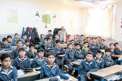 بی‌کلاسی در نسبت معلم و شاگرد