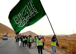 رهسپاری۶۰۰ هزار زائر پیاده به سوی مشهد