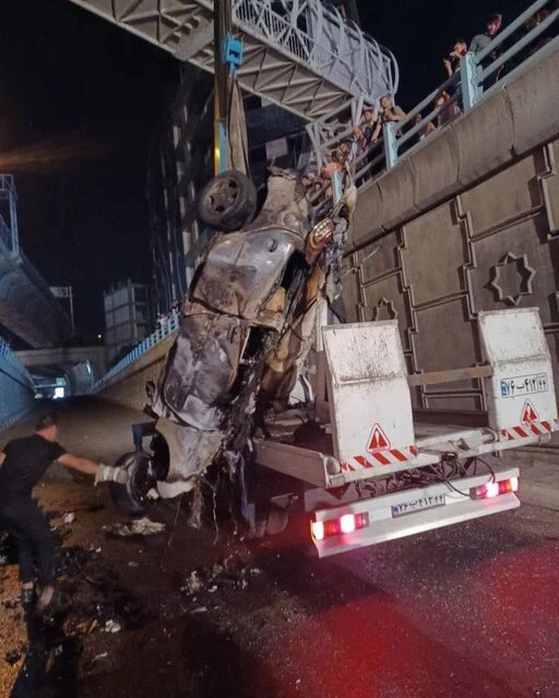 دو کشته در پی سقوط خودرو از پل صدر +عکس دو کشته در پی سقوط خودرو از پل صدر +عکس