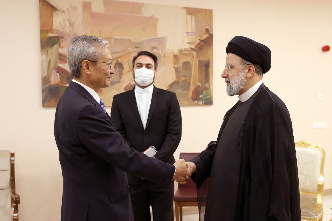 دبیرکل سازمان همکاری شانگهای با آیتالله رئیسی دیدار کرد دبیرکل سازمان همکاری شانگهای با آیتالله رئیسی دیدار کرد