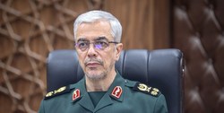 سرلشکر باقری با وزیر دفاع آذربایجان گفتگوی تلفنی انجام داد