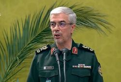 امنیت پایدار امروز مرهون جانفشانی‌های مدافعان امنیت و نظم جامعه است