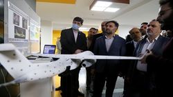 توسعه حمل و نقل هوایی را با حمایت از شرکت‌های دانش‌بنیان دنبال می‌کنیم