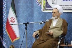 حوزه علمیه ایده‌آل باید تمدن‌ساز و مطالبه گر باشد