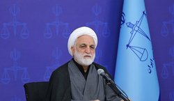 انتقاد سازنده مشروط به دارا بودن منطق و پرهیز از توهین است