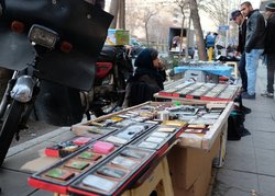 لزوم حمایت بیمه‌ای از دستفروشان