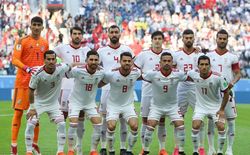 اشتباهات حریف ما را به برتری می‌رساند/ انتقادات را کنار بگذاریم