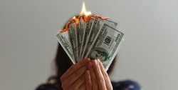 روسیه و چین در مبادلات انرژی دلار را کنار می‌گذارند