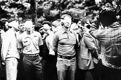 تصاویر آرشیوی دیده نشده در مستند &laquo;اینجا سفارت نبود&raquo;