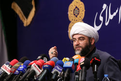 ملت ایران کار فتنه بی‌وطن‌ها را با خون شهدا یکسره کرد