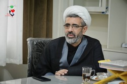 هنر ظرفیتی برای معرفی شهدا و جانبازان به جامعه هستند