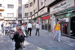 خاندوزی: ثبات به بازار ارز برمی‌گردد 