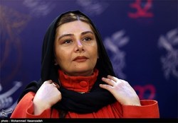 هنگامه قاضیانی با قید وثیقه آزاد شد