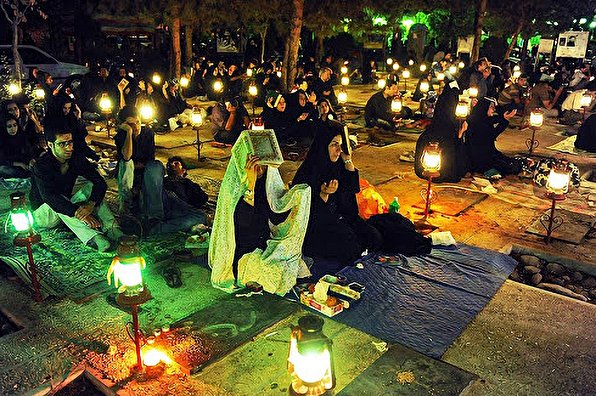 فرصت دعا در شب قدر از زبان رهبر انقلاب