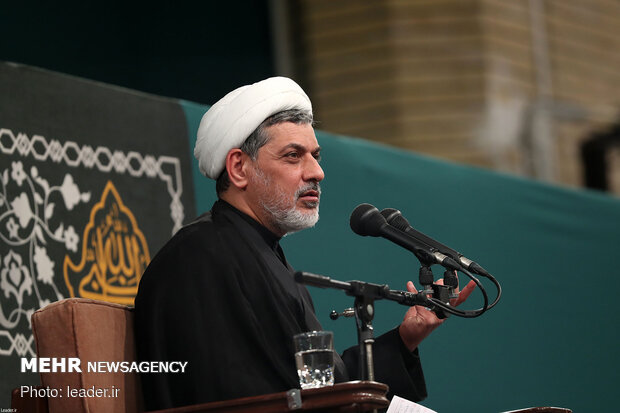 فرافکنی در گناه یکی از اشکالات امروز جامعه است
