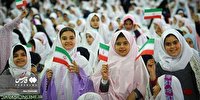 مصلا در محاصره فرشتگان/ روایتی از نخستین ارتباط دخترانه رسمی با خدا