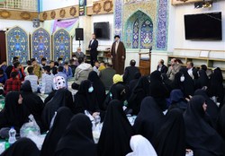 رئیسی در ضیافت افطار با جمعی از ایتام: انسان نباید تسلیم محدودیت‌ها شود