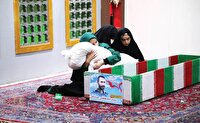 ما را به مشهد فرستاد و خودش مدافع حرم بی‌بی‌زینب (س) شد