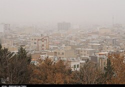وضعیت هوای تهران ۱۴۰۲/۱۰/۰۱؛ تنفس هوای  ناسالم برای گروه‌ها حساس 