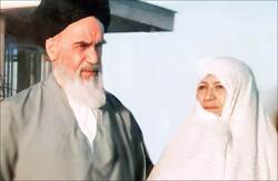 امام همیشه می‌گفت صبر کنید تا خانم بیاید