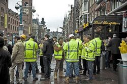 چرا آلمان ثروتمند است اما آلمانی‌ها فقیر؟