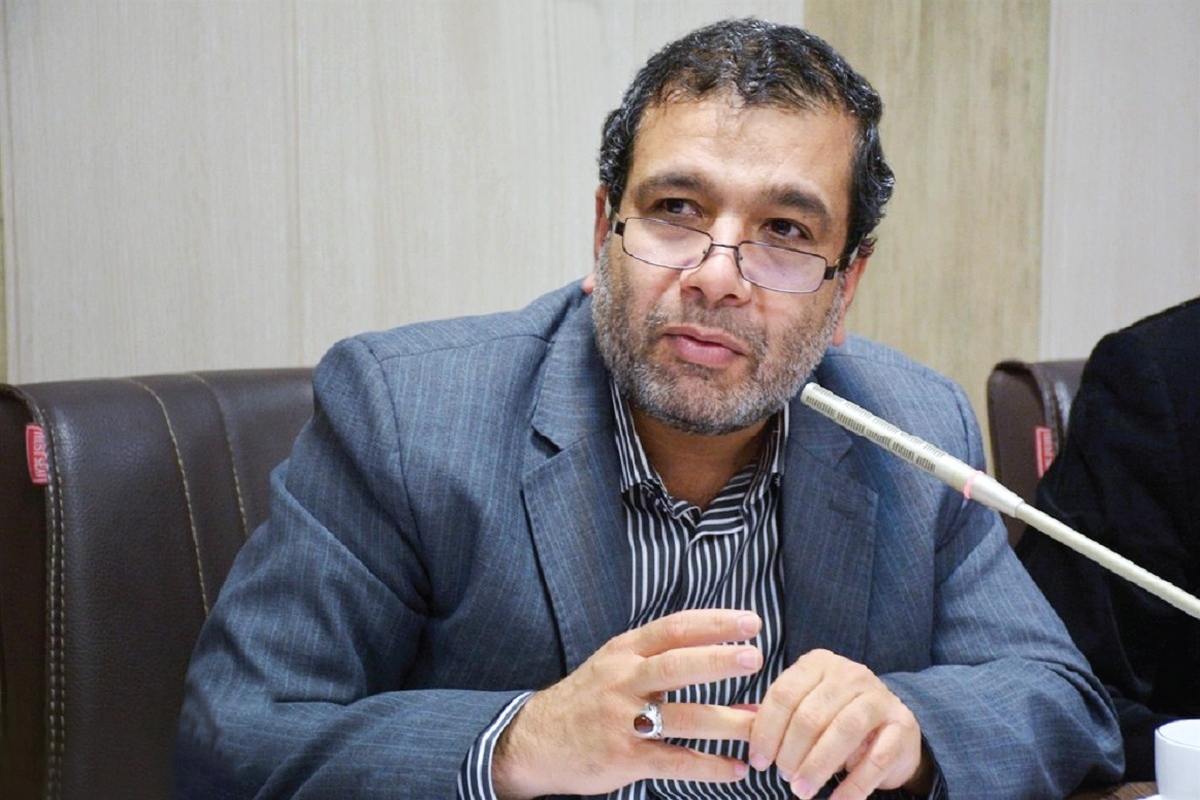 خانواده‌ها و مدارس وظیفه انتقال مفاهیم انقلاب را فراموش کردند