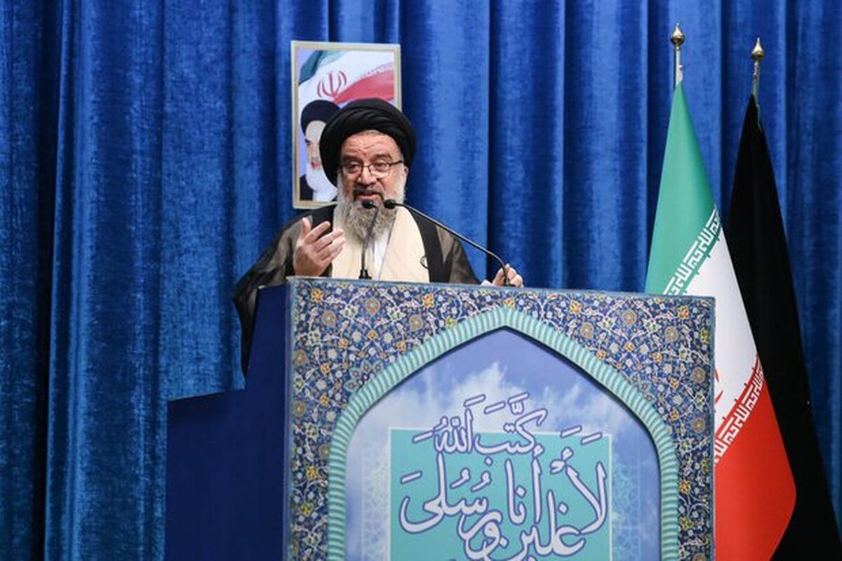 قبل از انقلاب، شاهی بر کشور حاکم بود که فرعون وار مردم را می‌کشت