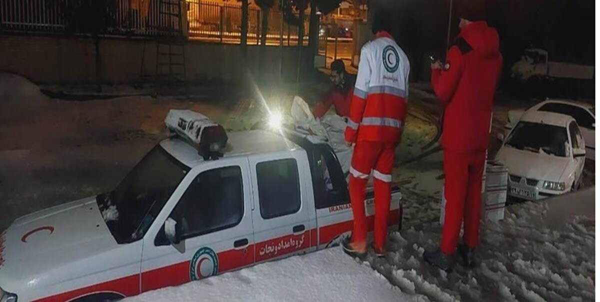 برف و کولاک در ۲۸ استان بیش از ۱۵ هزار نفر را گرفتار کرد