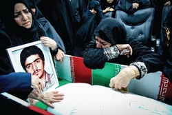 گفت مادر زود می‌آیم و ۴۰ سال دیر آمد