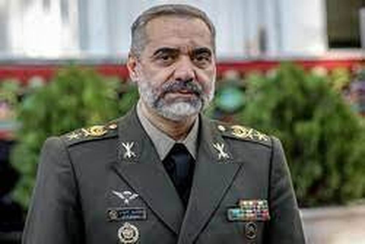 آمریکا دیگر از باتلاقی که گیر افتاده خارج نمی‌شود/ در قله‌های پیروزی به سر می‌بریم