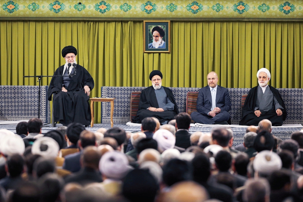 نظم کنونی جهانی باطل و غیرقابل دوام است