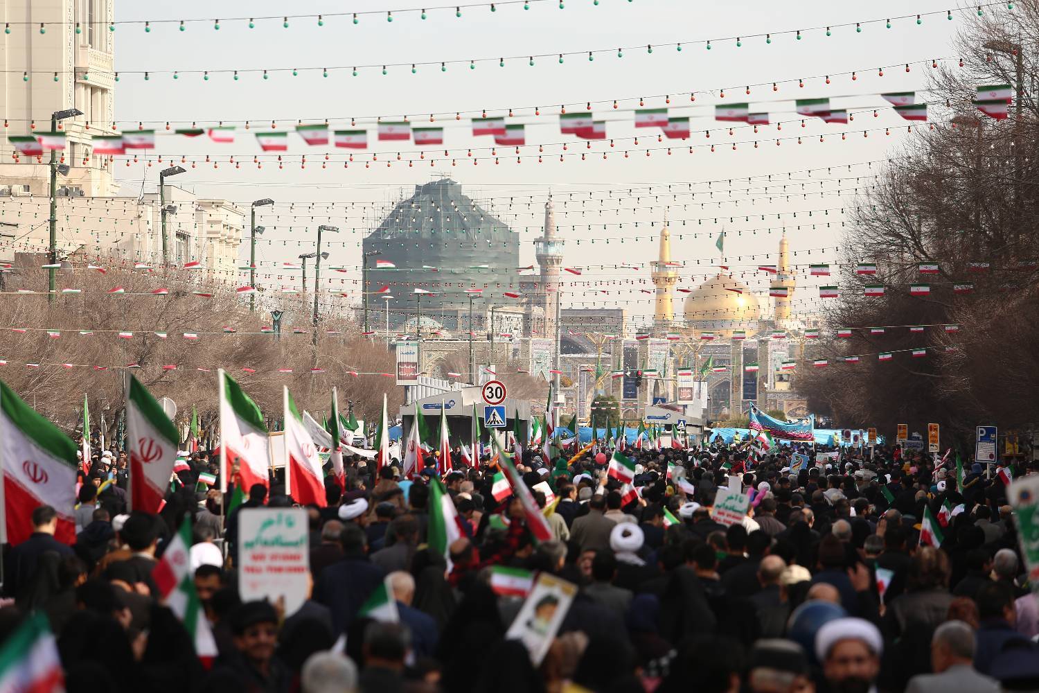 مراسم بزرگداشت یوم الله 22 بهمن در حرم مطهر رضوی