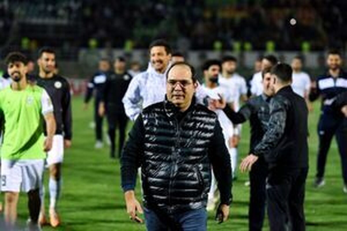 ربیعی تا فردا سرمربی فولاد می‌شود؟