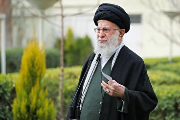 بیانات رهبر انقلاب پس از کاشت نهال در روز درختکاری