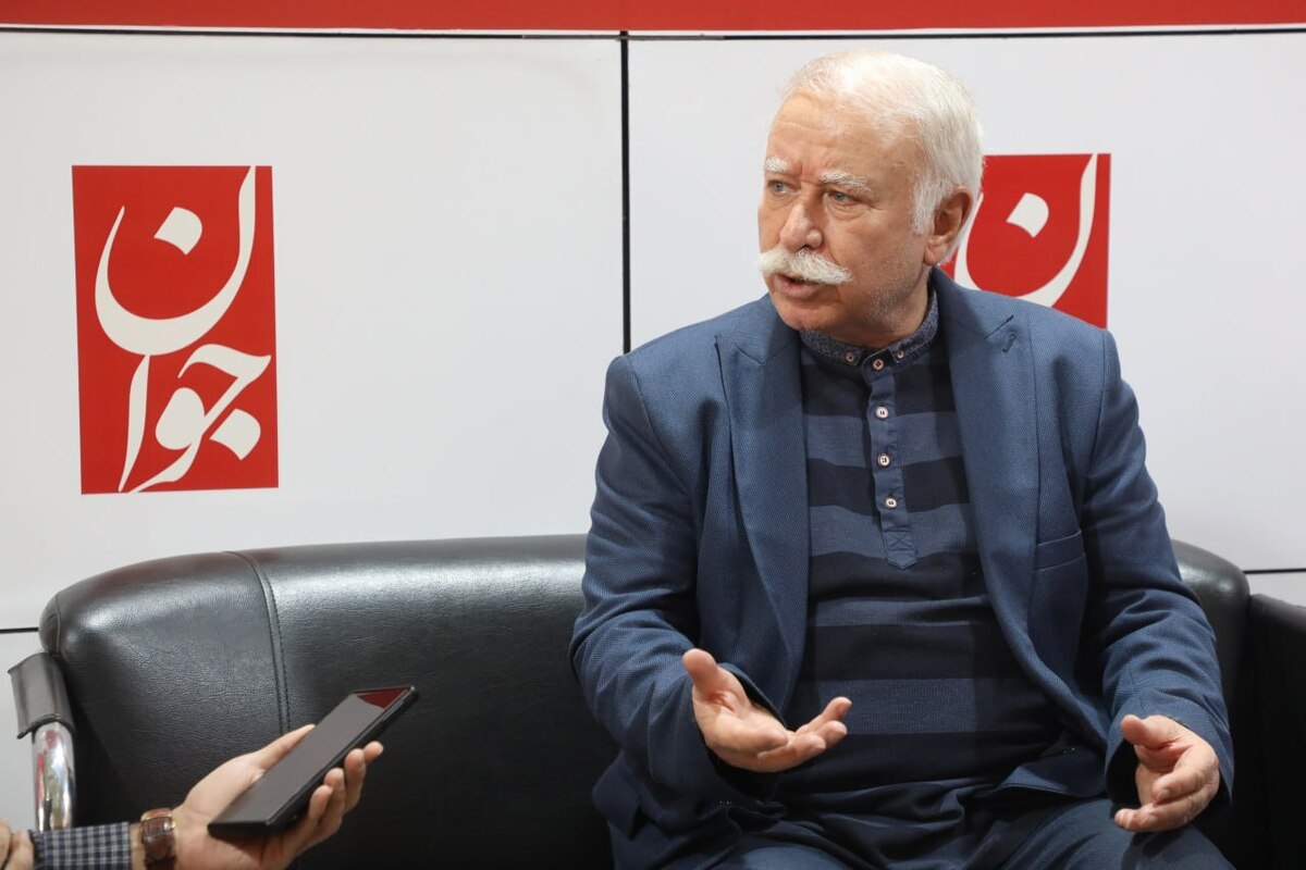 از پژوهش در فرهنگ ایران تا حضور در «برمودا»، در گفت‌و‌گو با «جواد انصافی»: شوخی‌هایی را که کامران نجف‌زاده نمی‌تواند بگوید، من می‌گویم