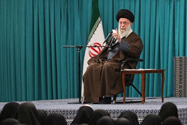 رهبر انقلاب: رای ندادن هیچ دستاورد و فایده‌ای ندارد و مشکلی از کشور را حل نمی‌کند