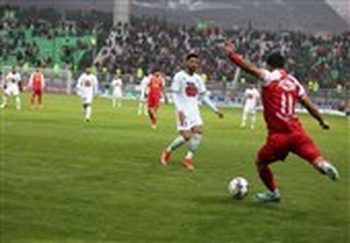۲ تصمیم سرنوشت‌ساز داور دیدار ذوب‌آهن - پرسپولیس درست بود؟