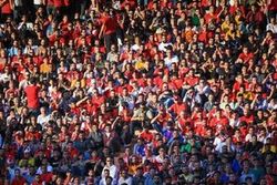 دلیل باز شدن درهای طبقه دوم ورزشگاه آزادی