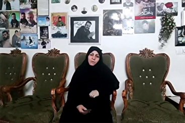 دعوت مادر شهید مدافع حرم از مردم برای شرکت در مراسم شهید «جانی بت اوشانا»