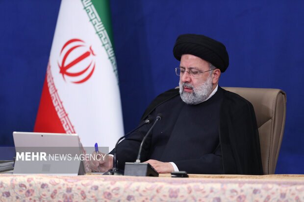 تسلیت رئیسی در پی درگذشت مادر شهیدان محمدی