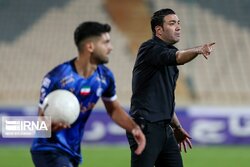 نکونام سرمربی استقلال می‌شود