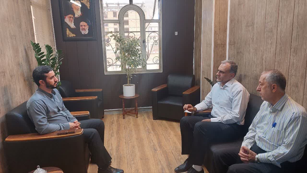 بازدید سرزده فرماندار اسلامشهر از شهرداری احمدآباد مستوفی