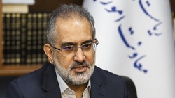 با بهره برداری هنرمندانه از ابراز هنر و رسانه برای گسترش دامنه راهپیمایی اربعین تلاش شود