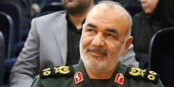 فرمانده کل سپاه پاسداران: خدمت در راه انقلاب بازنشستگی ندارد