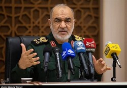 سرلشکر سلامی: بدون اقتدار و دستیابی به مخازن علمی نوین نمی‌توانیم در جهان موفق باشیم
