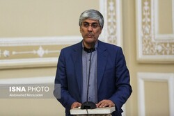 کیومرث هاشمی سرپرست وزارت ورزش و جوانان شد